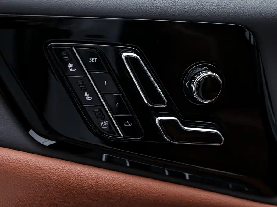 Cadillac IQ — миниатюра 12