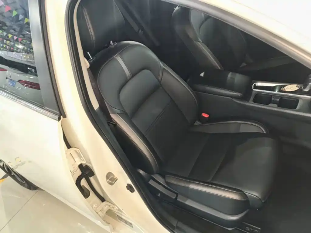 Nissan Sylphy — миниатюра 25