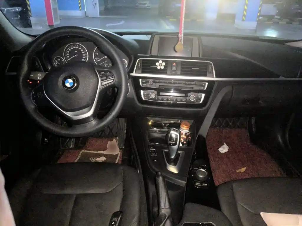 BMW 3 Series — миниатюра 10