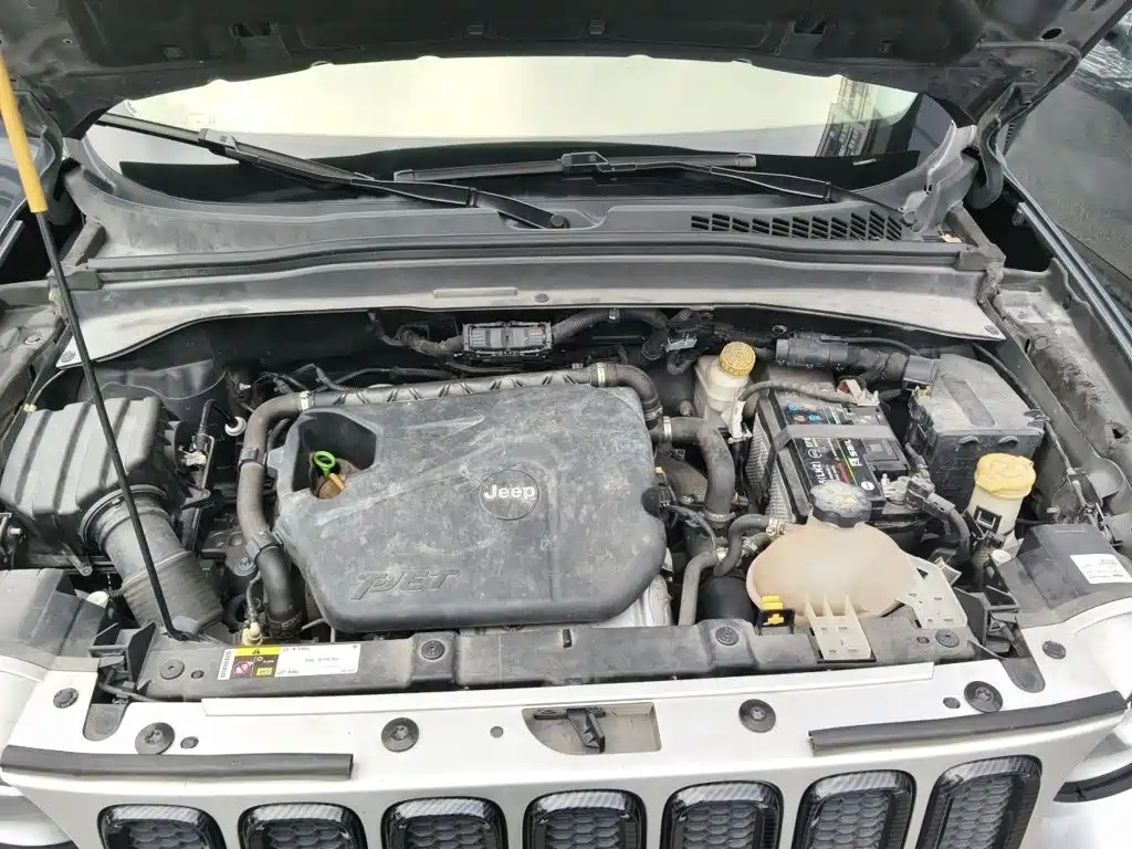 Jeep Renegade — миниатюра 17