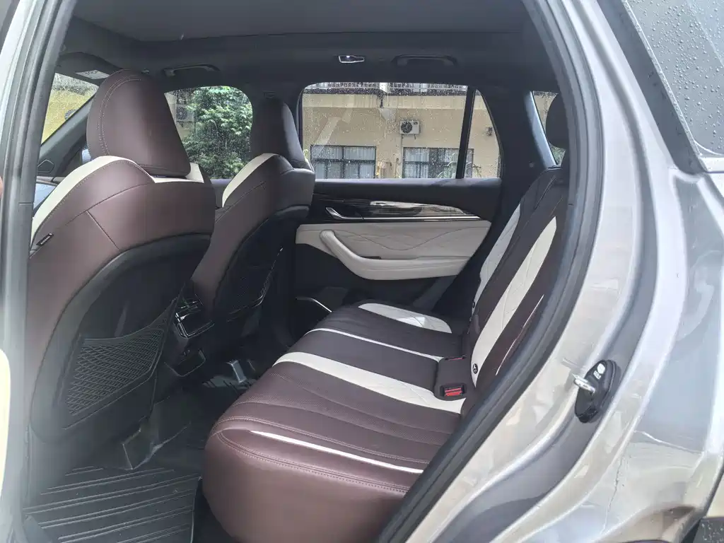 Geely Xingyue L — миниатюра 12