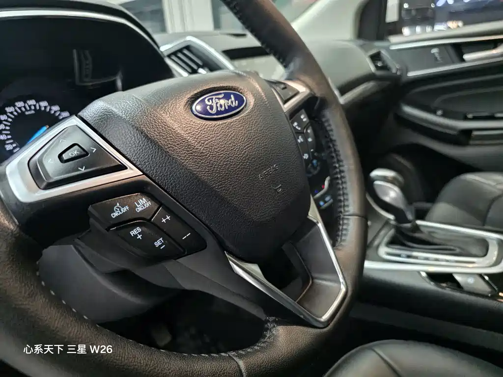 Ford Edge — миниатюра 7