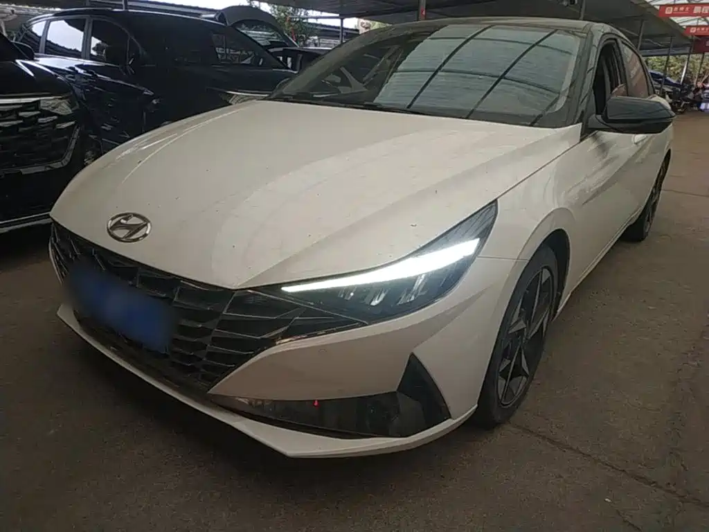 Hyundai Elantra — миниатюра 2