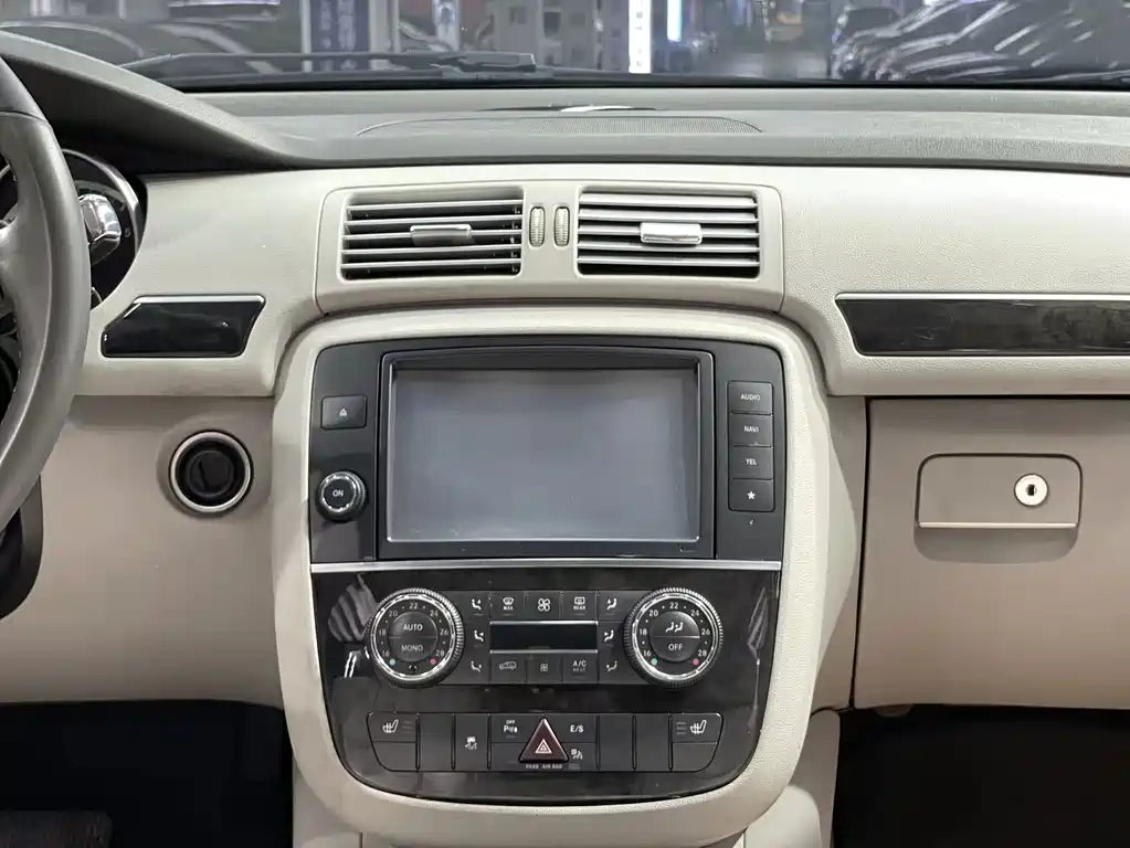Mercedes-Benz R-Class — миниатюра 19