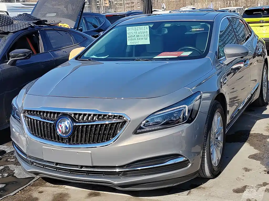 BUICK LACROSSE