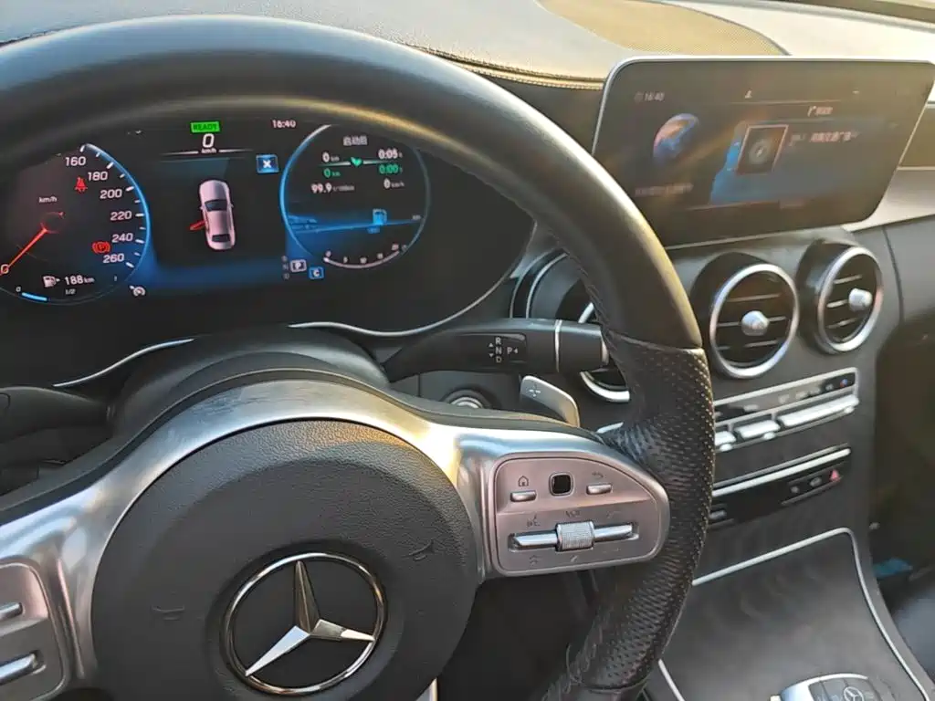 Mercedes-Benz C-Class — миниатюра 14