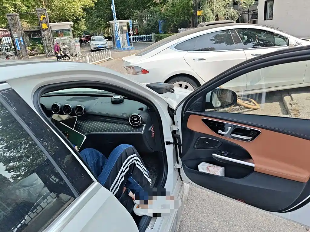 Mercedes-Benz C-Class — миниатюра 18