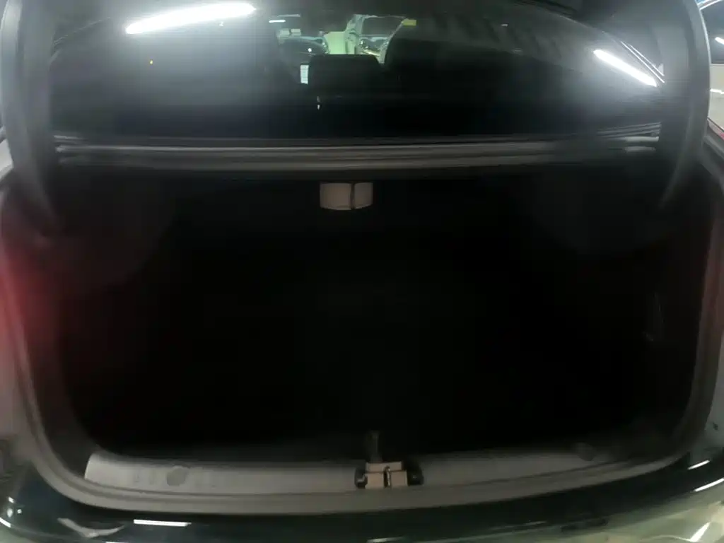 BYD Han — миниатюра 19