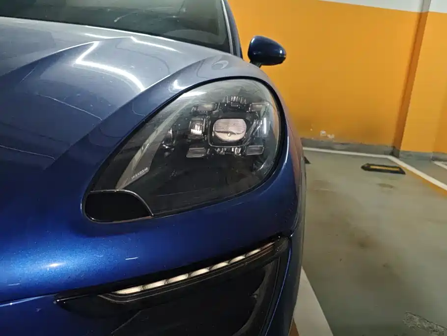 Porsche Macan — миниатюра 5