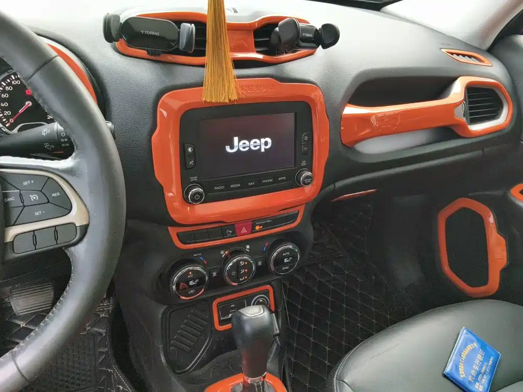 Jeep Renegade — миниатюра 10