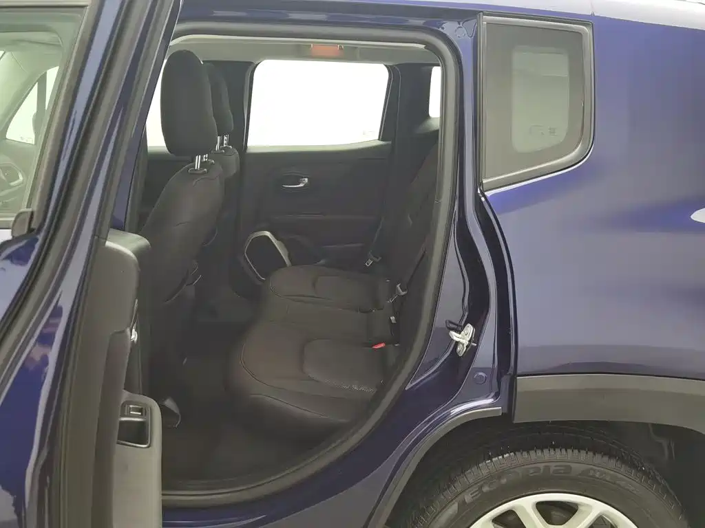 Jeep Renegade — миниатюра 15