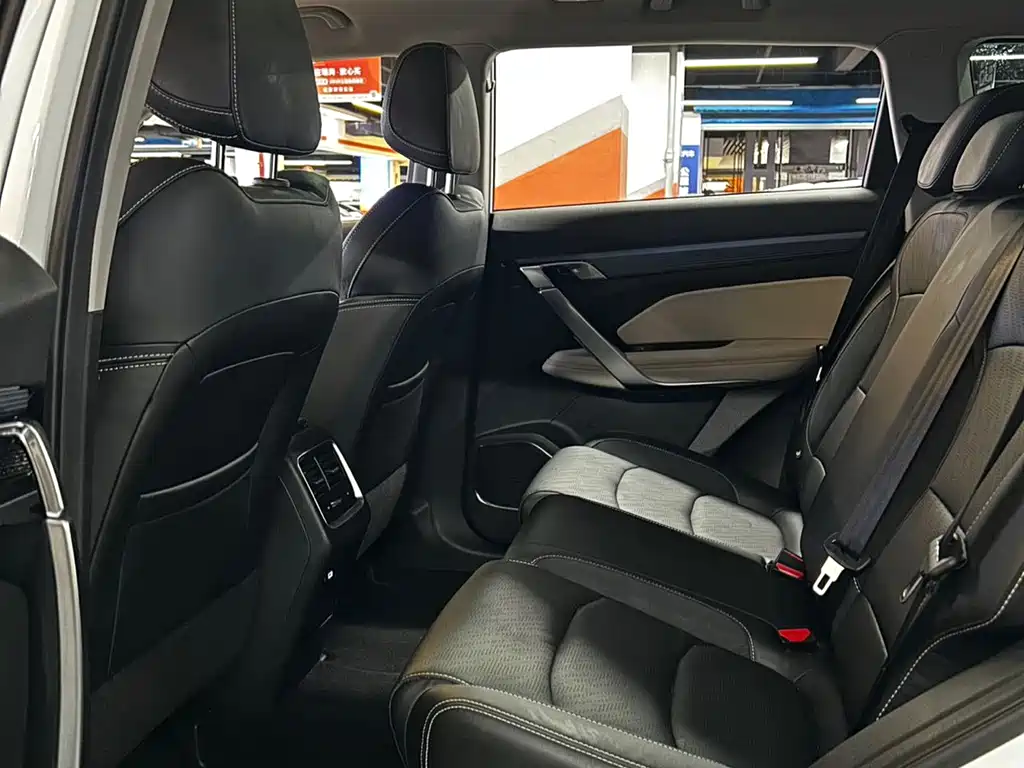 Geely Boyue — миниатюра 8