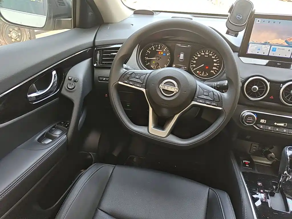 Nissan X-Trail — миниатюра 11