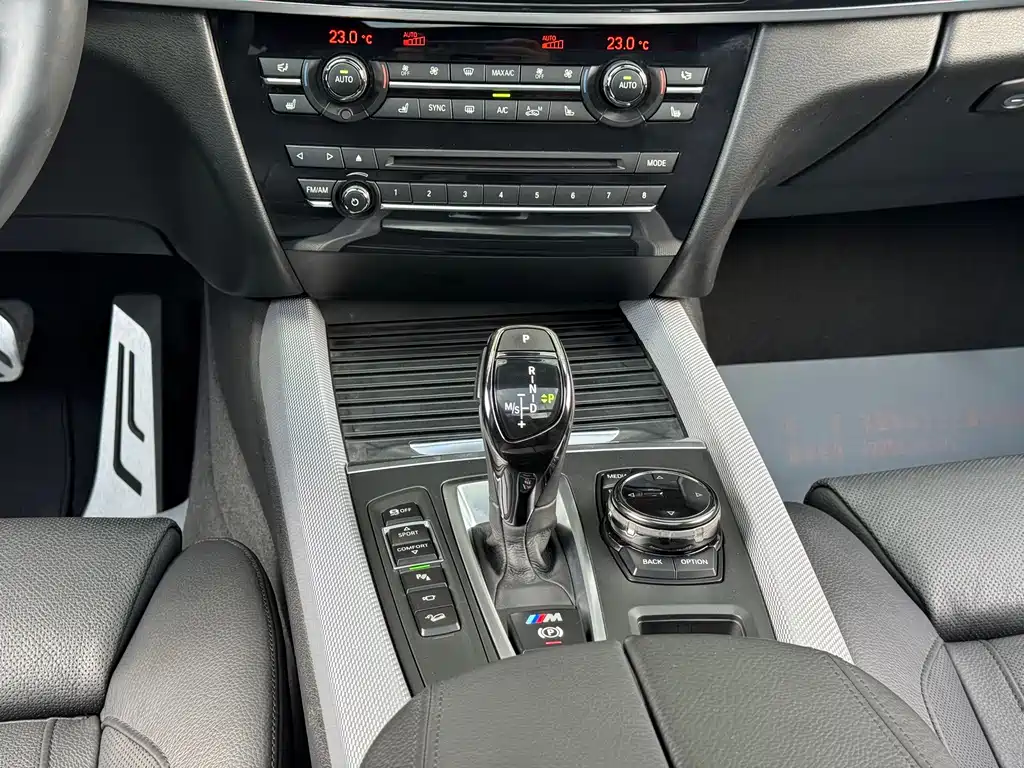 BMW X5 (Import) — миниатюра 16