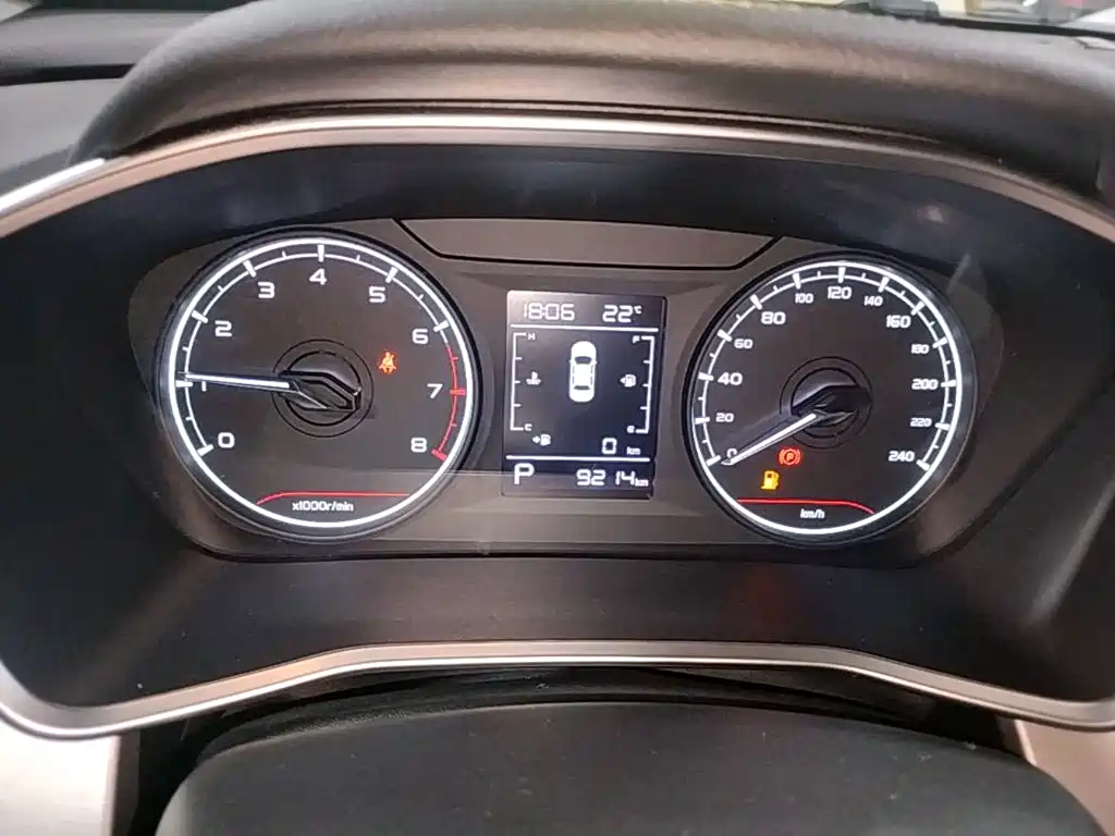 Geely Binyue — миниатюра 16
