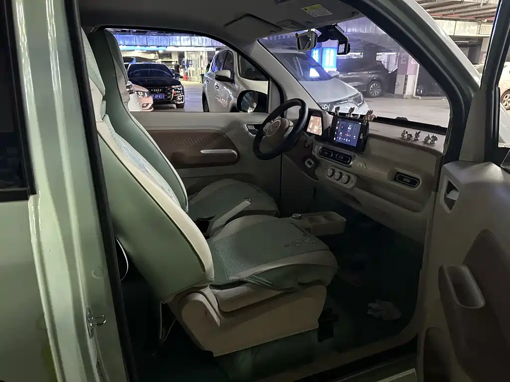 Wuling MINIEV — миниатюра 7