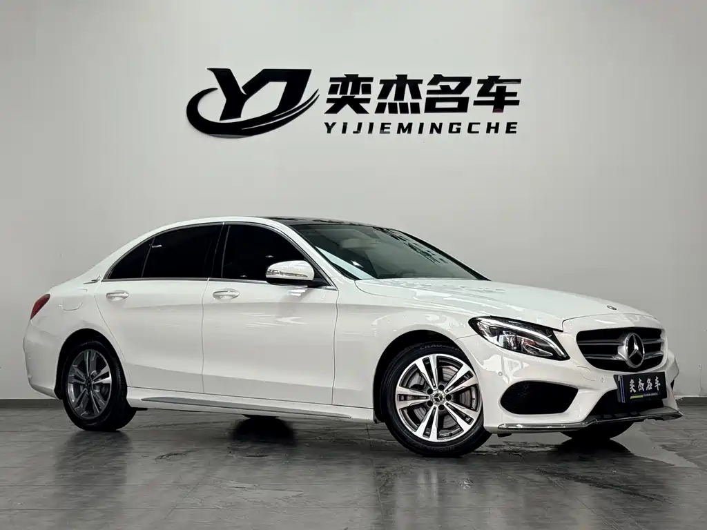 Mercedes-Benz C-Class — миниатюра 3