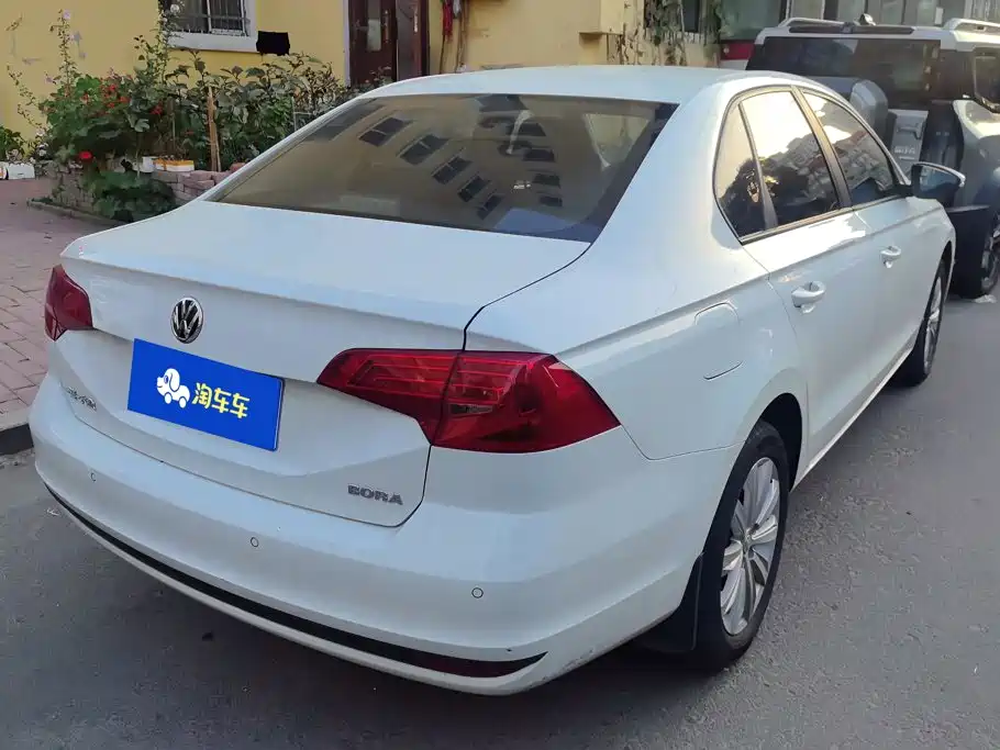 Volkswagen Bora — миниатюра 3