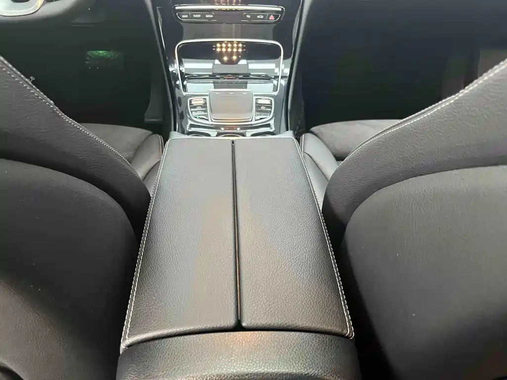 Mercedes-Benz C-Class — миниатюра 21