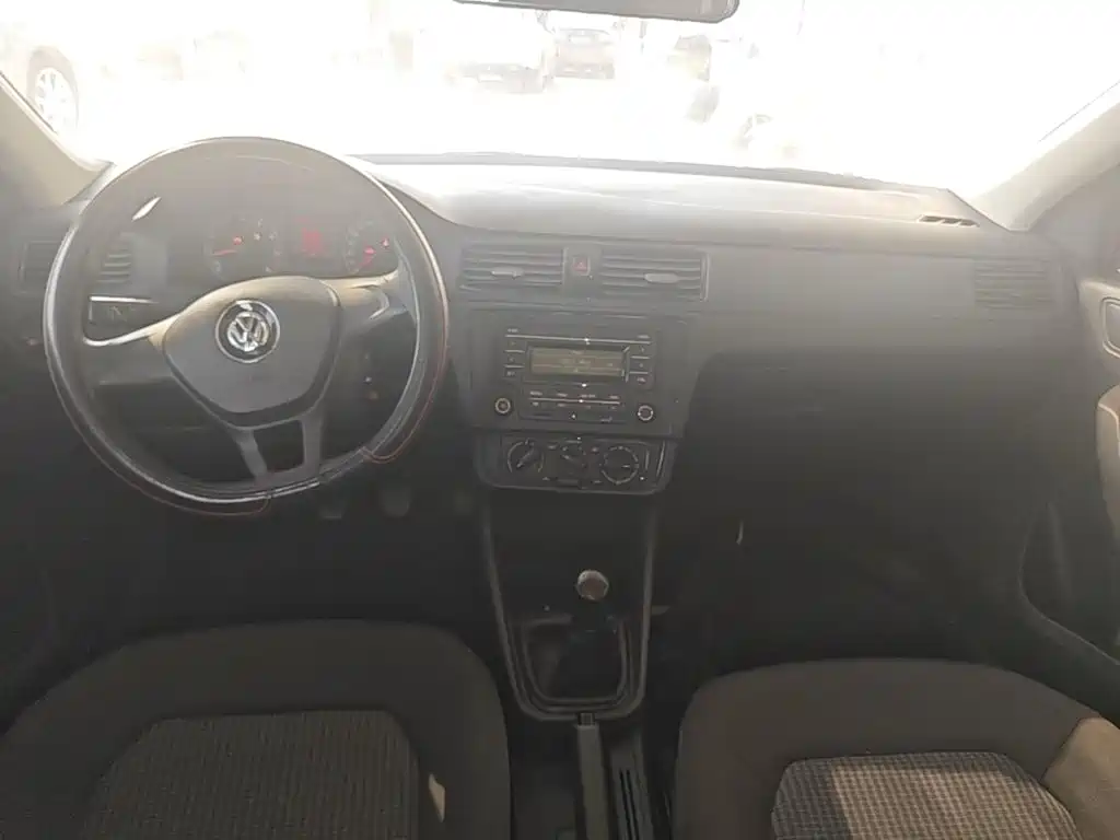 Volkswagen Santana — миниатюра 10