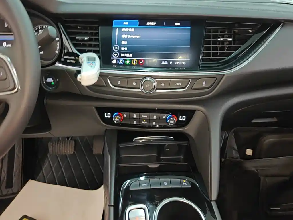 Buick Regal — миниатюра 13