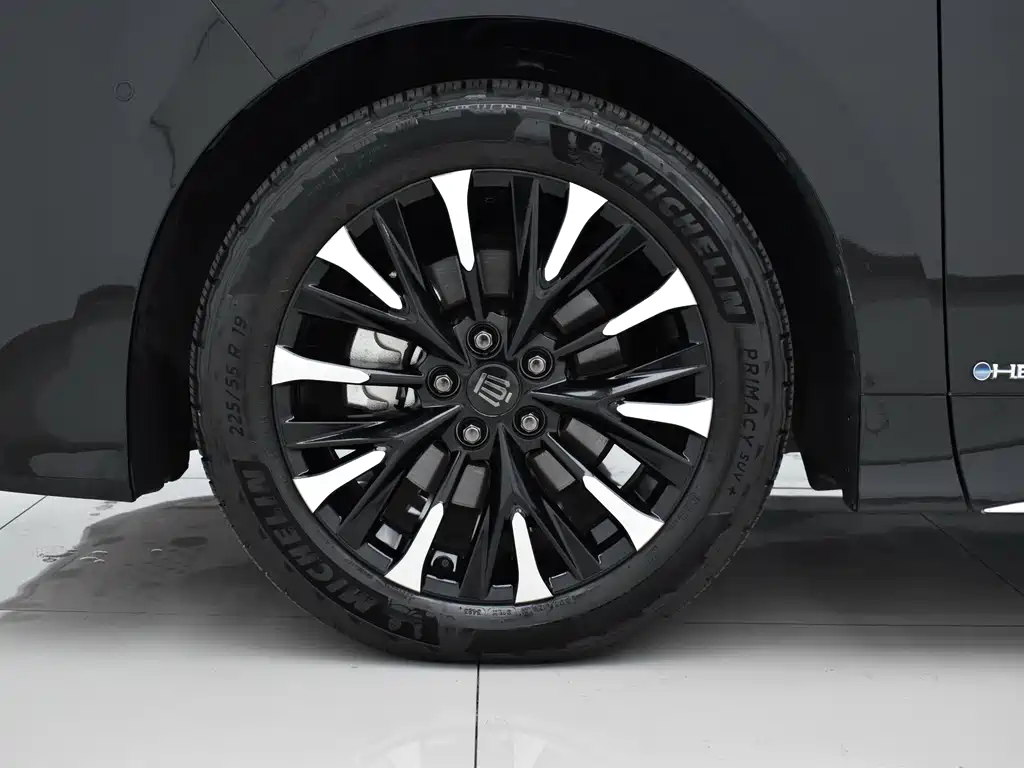 Toyota Vellfire — миниатюра 6
