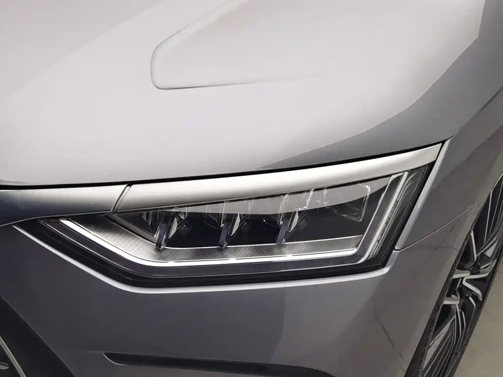BYD Han — миниатюра 7