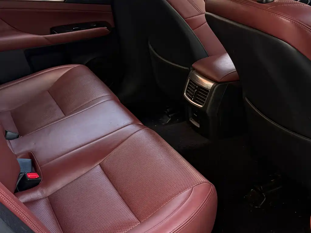 Lexus GS — миниатюра 13