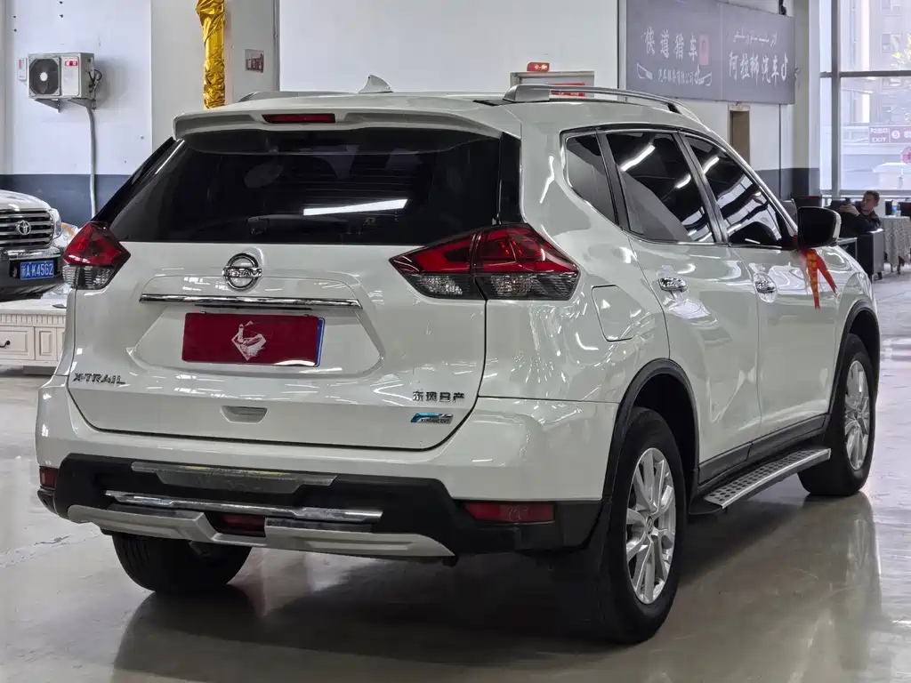 Nissan X-Trail — миниатюра 14