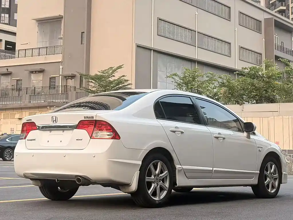Honda Civic — миниатюра 6