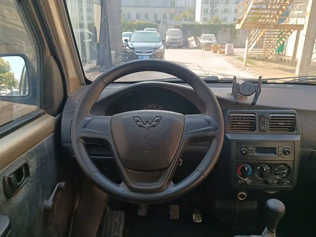 Wuling Rongguang — миниатюра 12