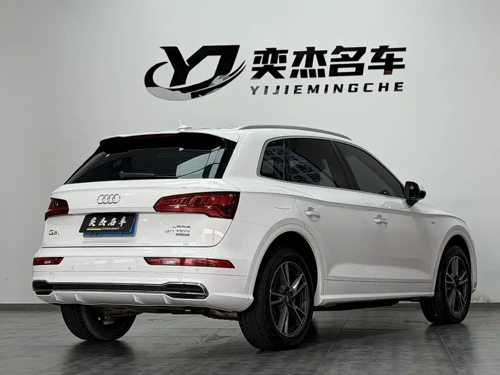 Audi Q5L — миниатюра 9