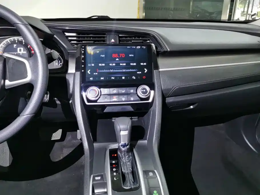 Honda Civic — миниатюра 13
