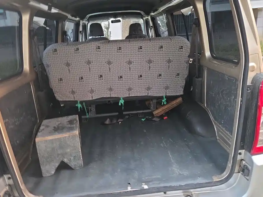 Wuling Rongguang — миниатюра 4