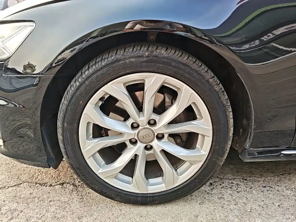 Audi A6L — миниатюра 23