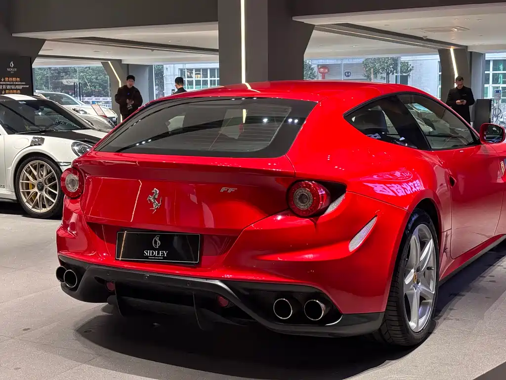 Ferrari FF — миниатюра 19