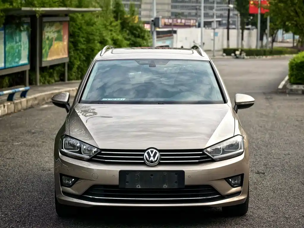 Volkswagen Golf Sportsvan — миниатюра 2