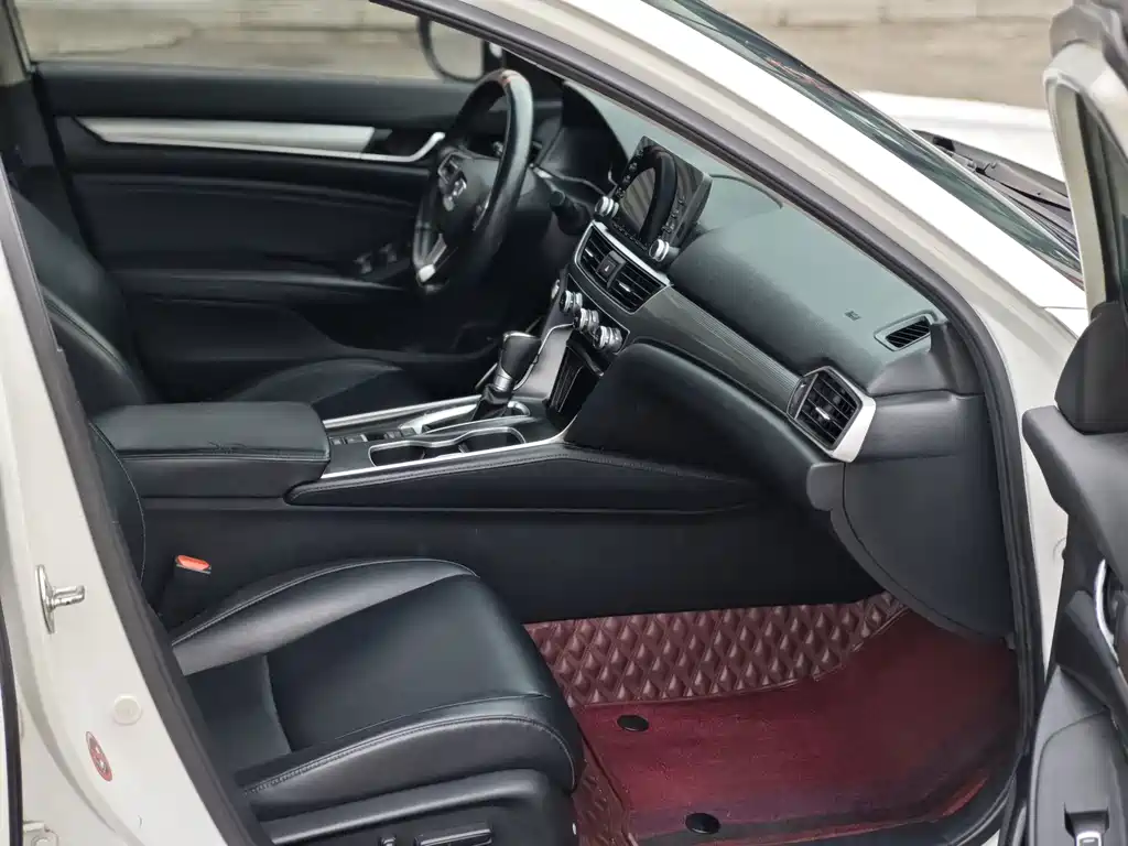 Honda Accord — миниатюра 9