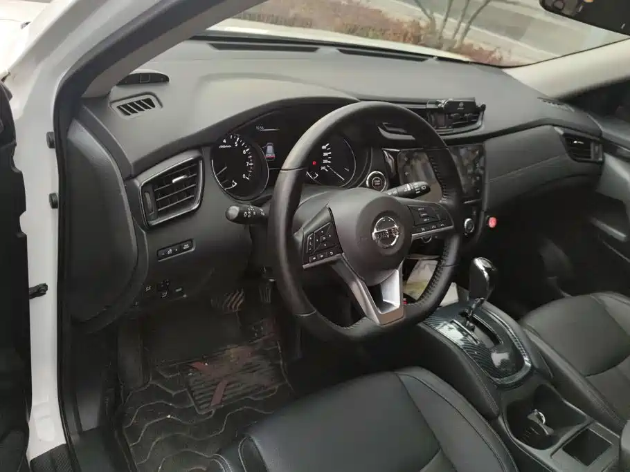 Nissan X-Trail — миниатюра 12