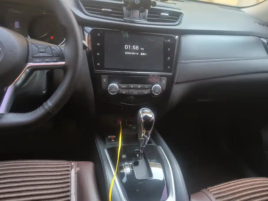 Nissan X-Trail — миниатюра 16