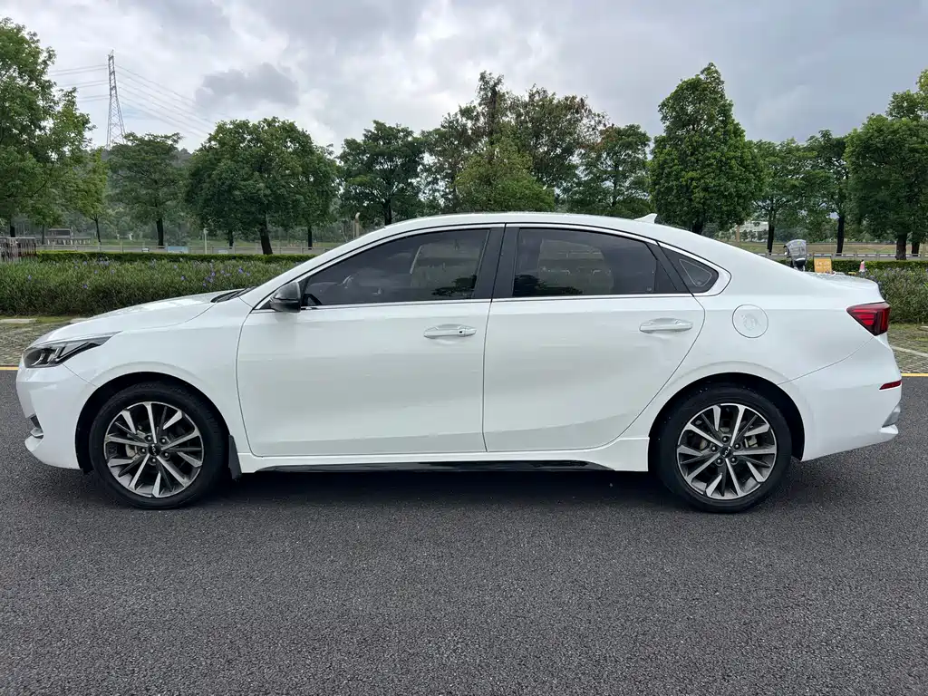 Kia K3 — миниатюра 5