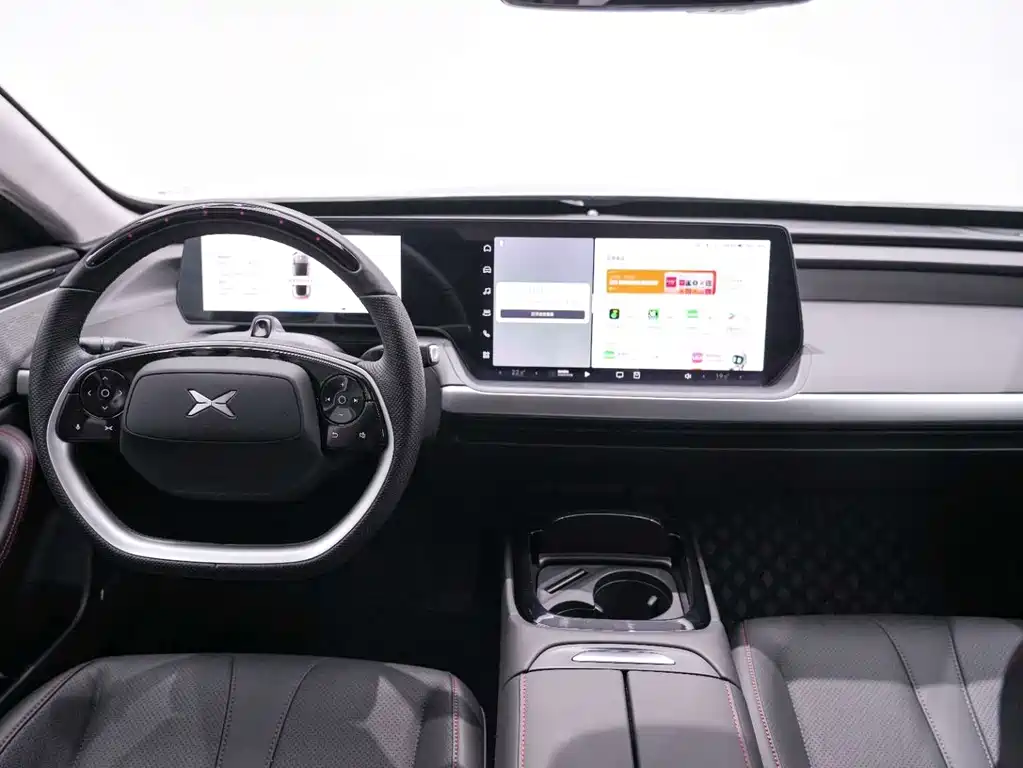 XPeng P7 — миниатюра 11