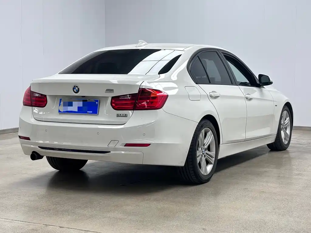 BMW 3 Series — миниатюра 4