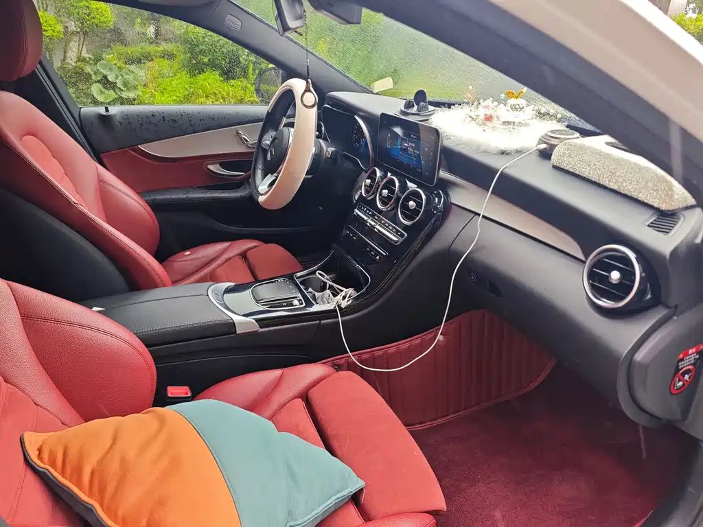 Mercedes-Benz C-Class — миниатюра 10