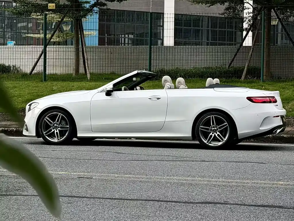 Mercedes-Benz E-Class (Import) — миниатюра 3