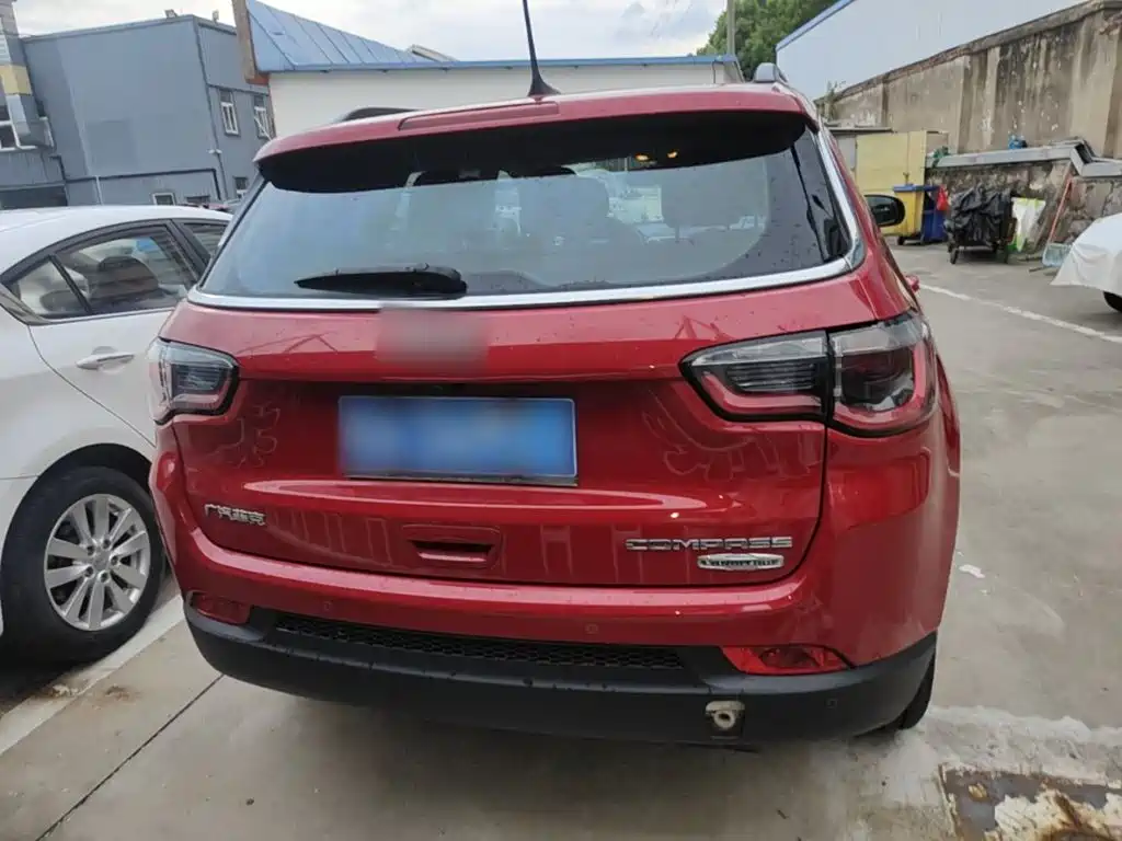 Jeep Compass — миниатюра 6