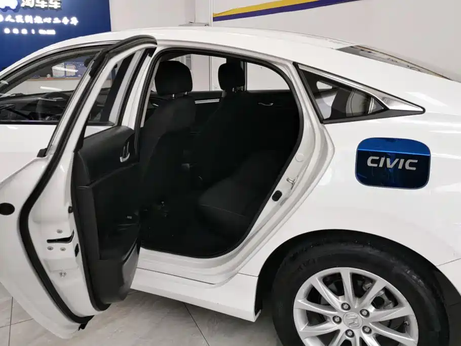 Honda Civic — миниатюра 11