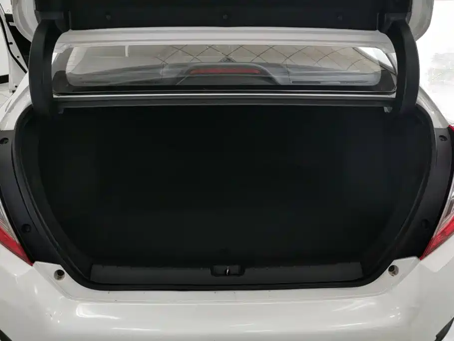 Honda Civic — миниатюра 4