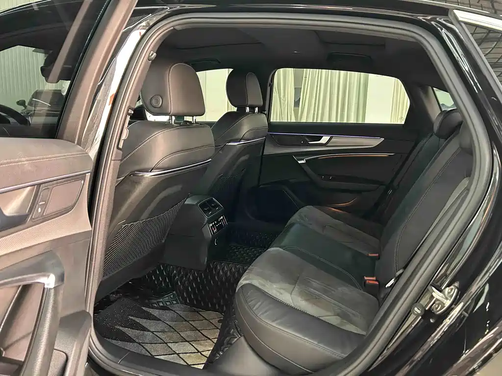 Audi A6L — миниатюра 5
