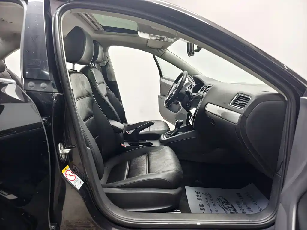Volkswagen Sagitar — миниатюра 14